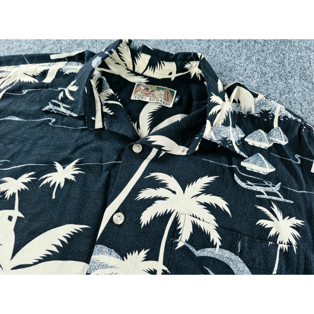 VTG Tori Richard Hawaii Palm Tree Aloha Shirt Mens Medium Black Viscose 04033124